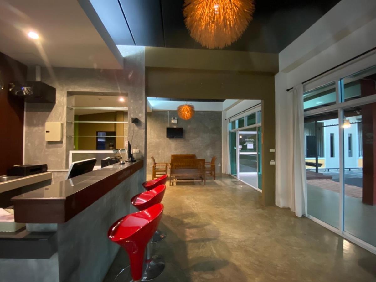 Preme Apartment @Maejo Ban pa Lan  المظهر الخارجي الصورة