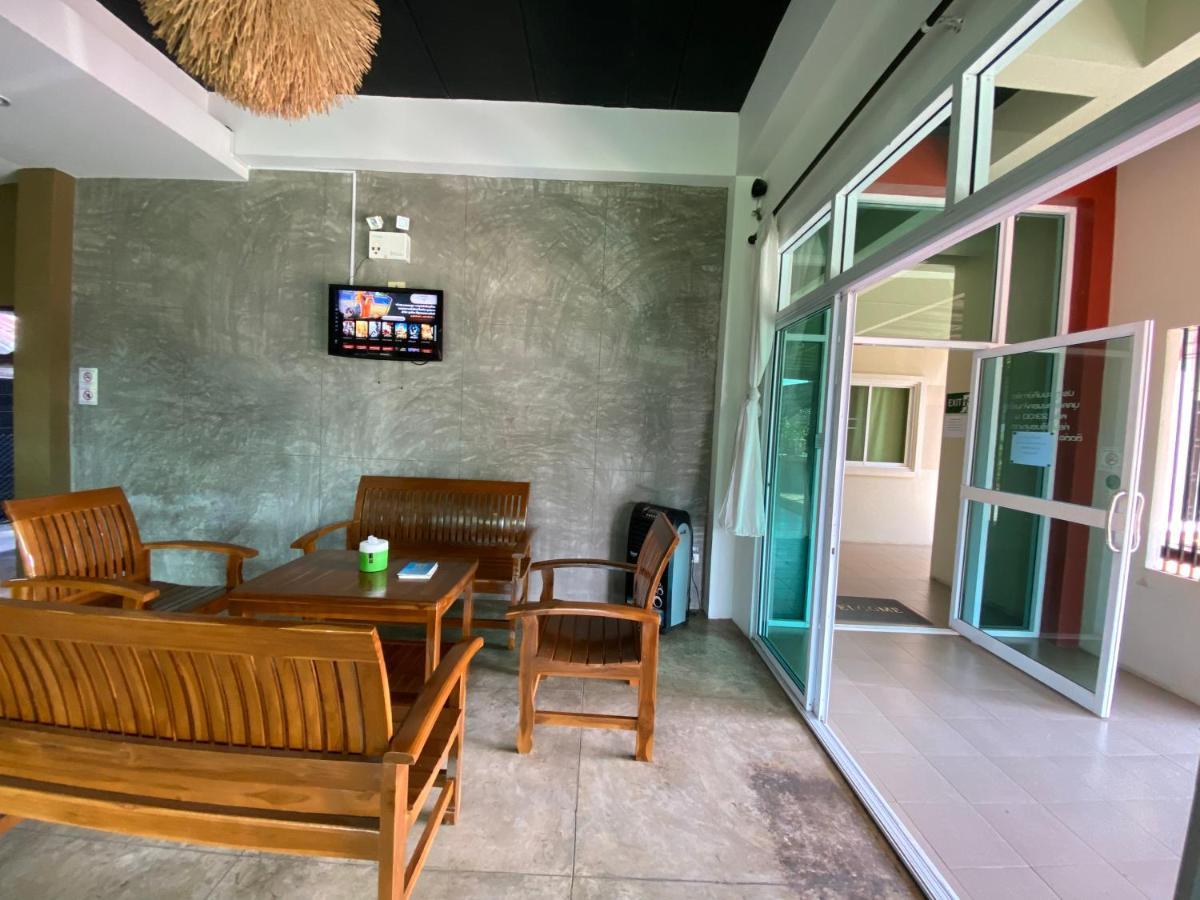 Preme Apartment @Maejo Ban pa Lan  المظهر الخارجي الصورة